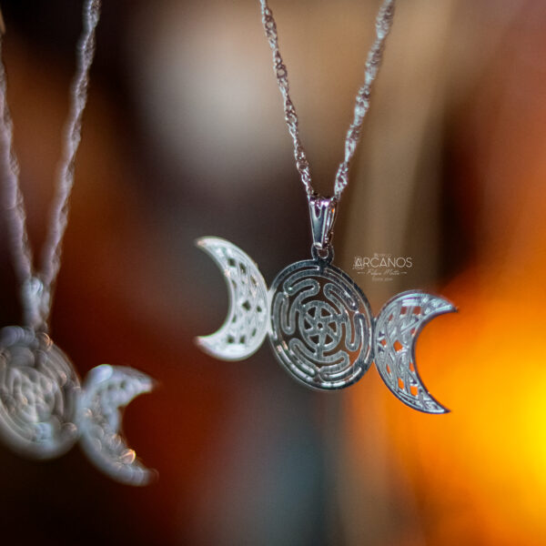 Colar Hecate Triluna