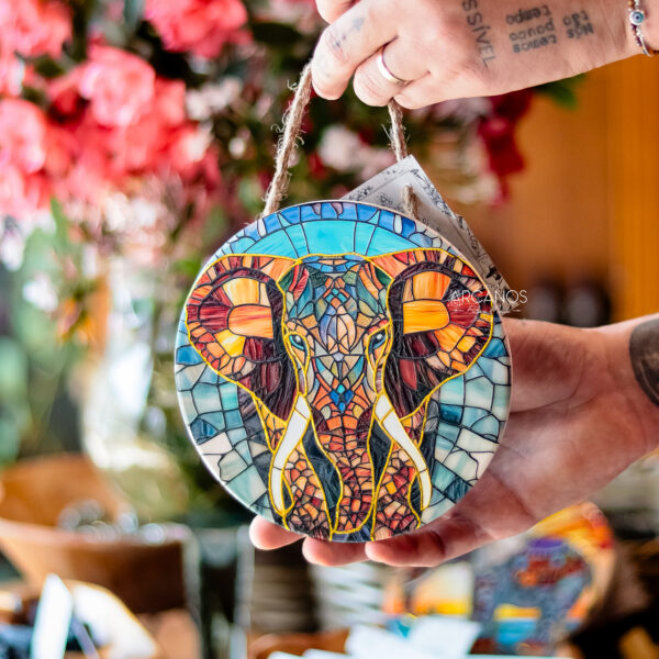 Mandala Elefante com Dourado (Mod 3)